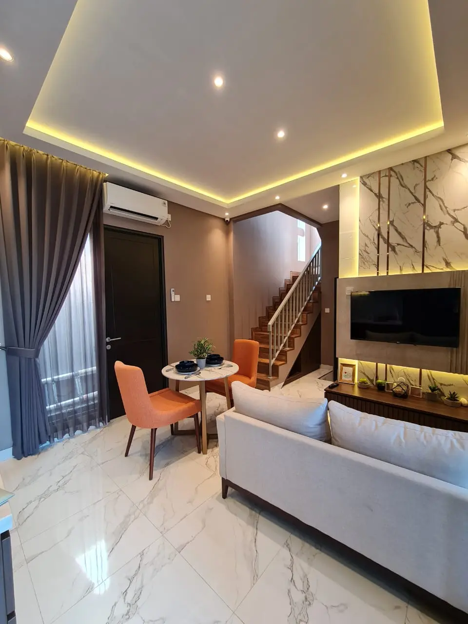 Gallery Show Unit Cluster Elora - Kota Harapan Indah Bekasi (2)