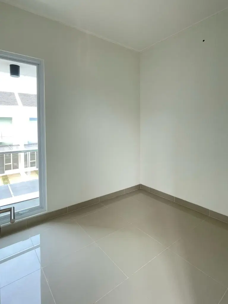 Show Unit Cluster Albasia Standard - Kota Harapan Indah Bekasi (6)