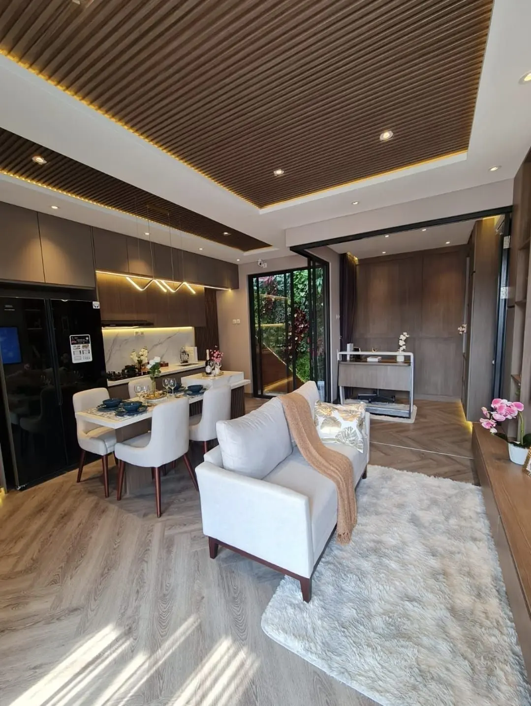 Show Unit Cluster Nismara - Kota Harapan Indah (8)